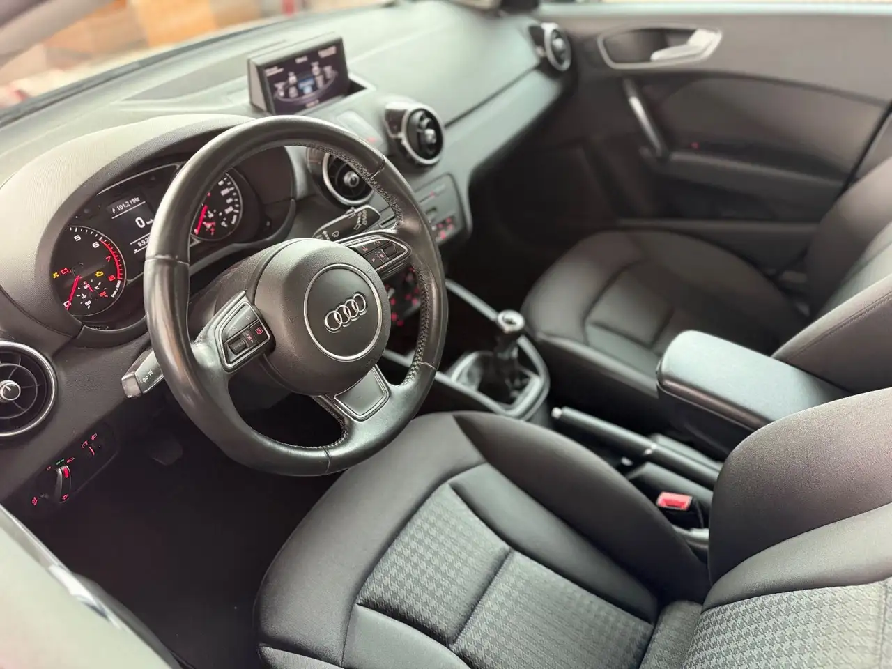 2015 Audi A1 1.2 TFSI Sportback attraction/1.Hd/KetteNeu, photograph 10