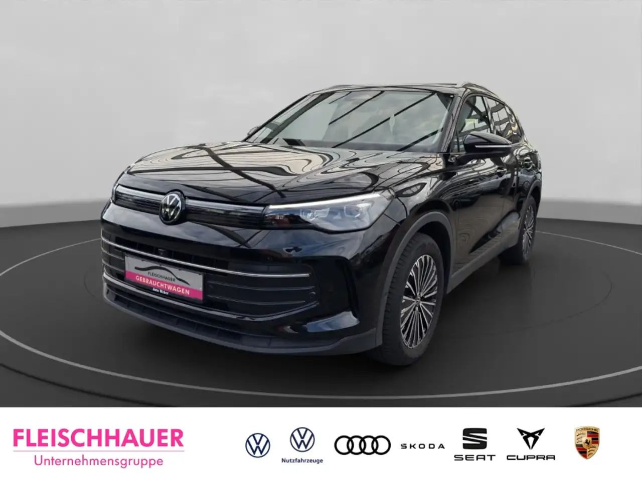 Volkswagen Tiguan 1.5 eTSI Life Navi+LED+Pano+360°+18''+Parklenk+App — photo 1 of 25