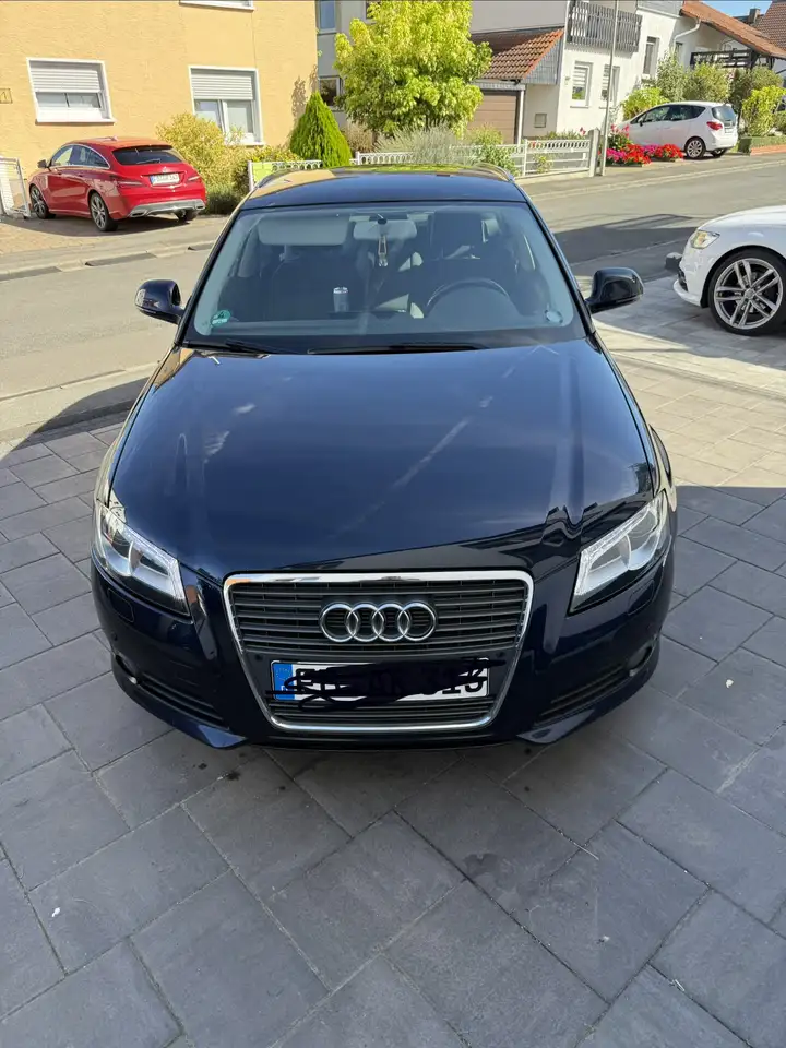 Audi A3 1.6 TDI Ambition — photo 1 of 20