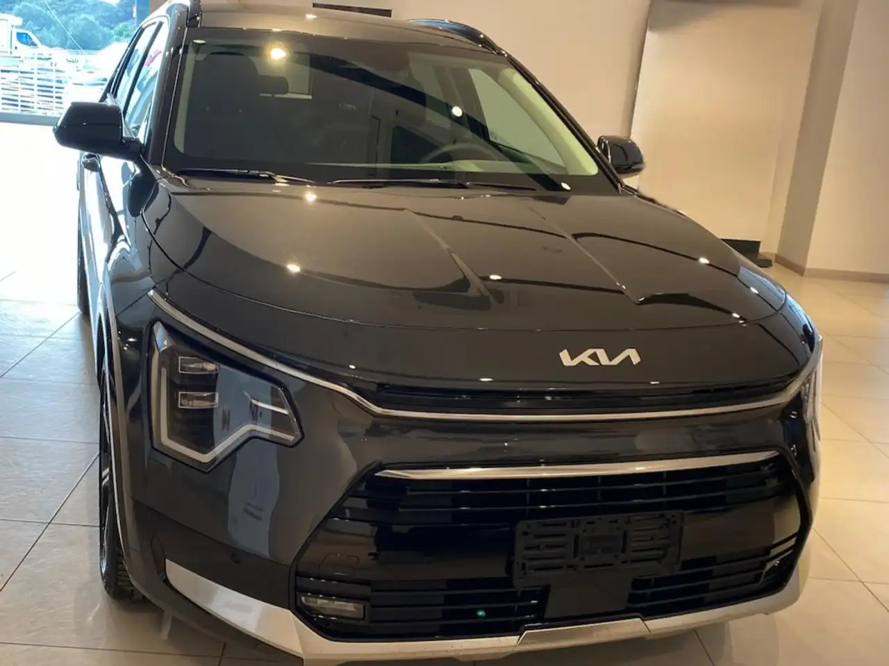 Kia Niro Niro II 2022 1.6 gdi hev Business dct6 — photo 1 of 1