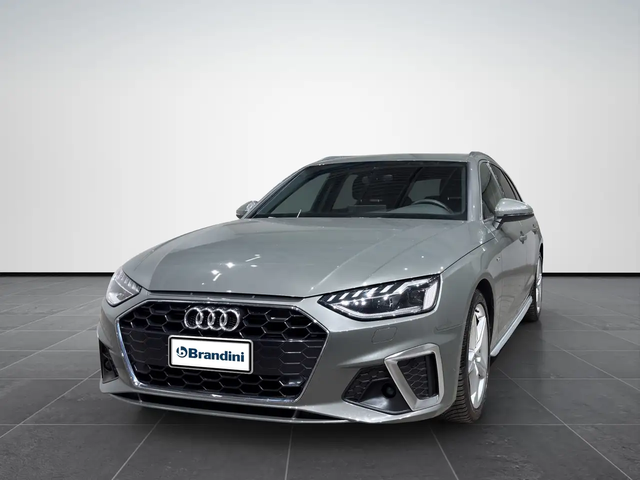 Audi A4 Avant 35 2.0 tdi mhev S line edition 163cv s-tronic — photo 1 of 15
