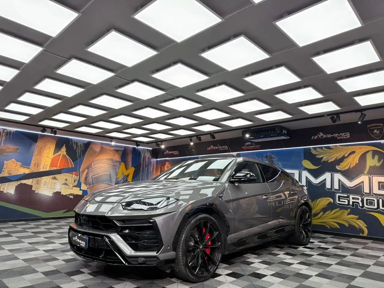 Lamborghini Urus Urus 4.0 — photo 1 of 15
