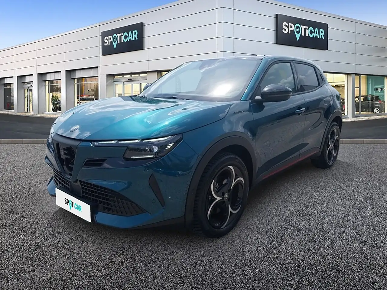 Alfa Romeo Junior IBRIDA SPECIALE HYB — photo 1 of 19