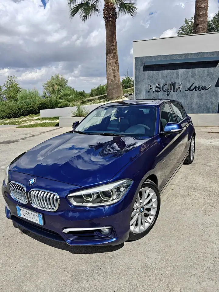 BMW 120 120d xdrive Urban 5p auto — photo 1 of 15