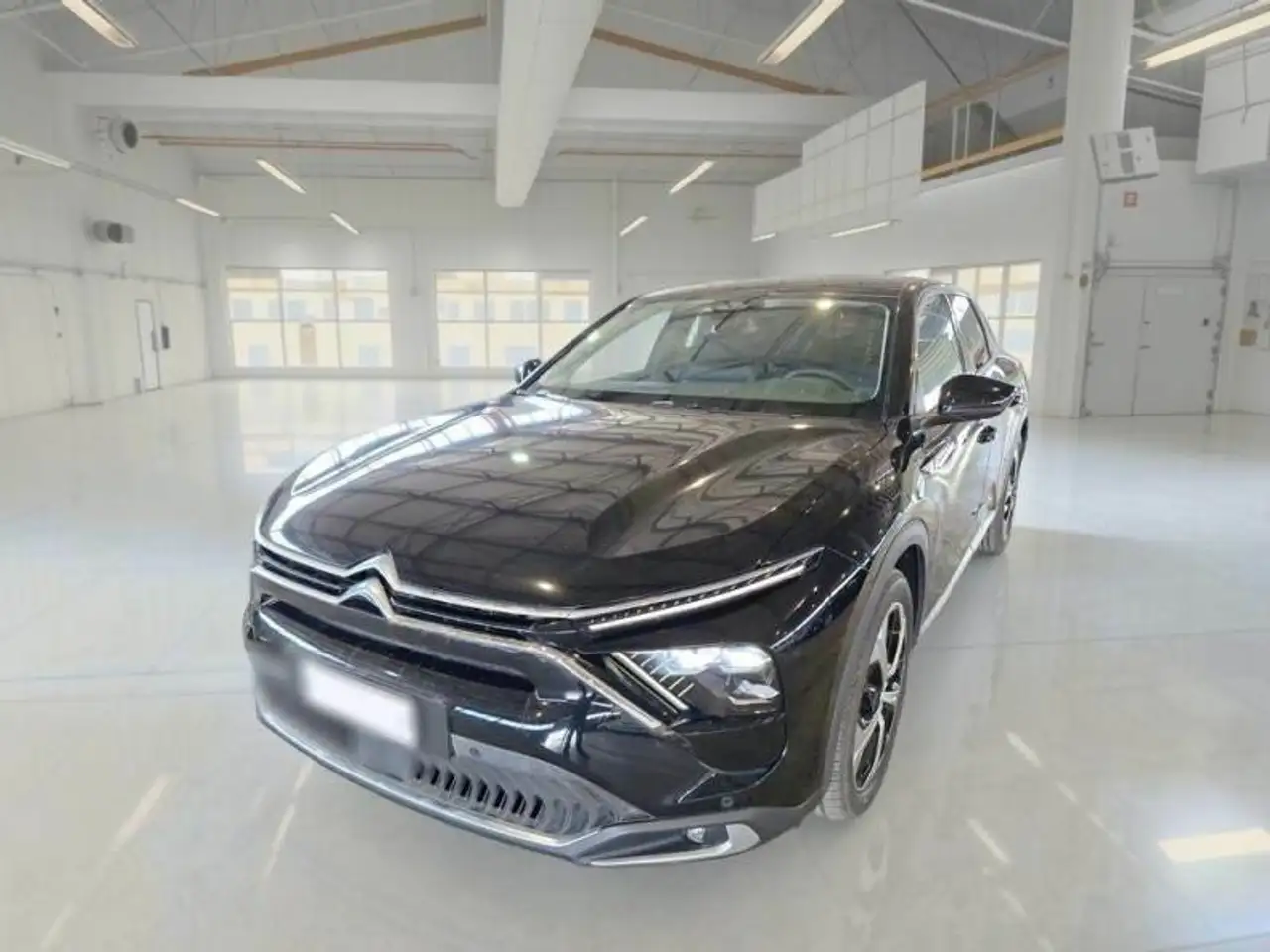 Citroen C5 X HYBRID 180 E-EAT8 FEEL PACK SUV — photo 1 of 11