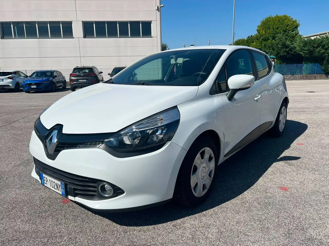 Renault Clio Clio IV 2012 5p 1.2 Live 75cv — photo 1 of 15