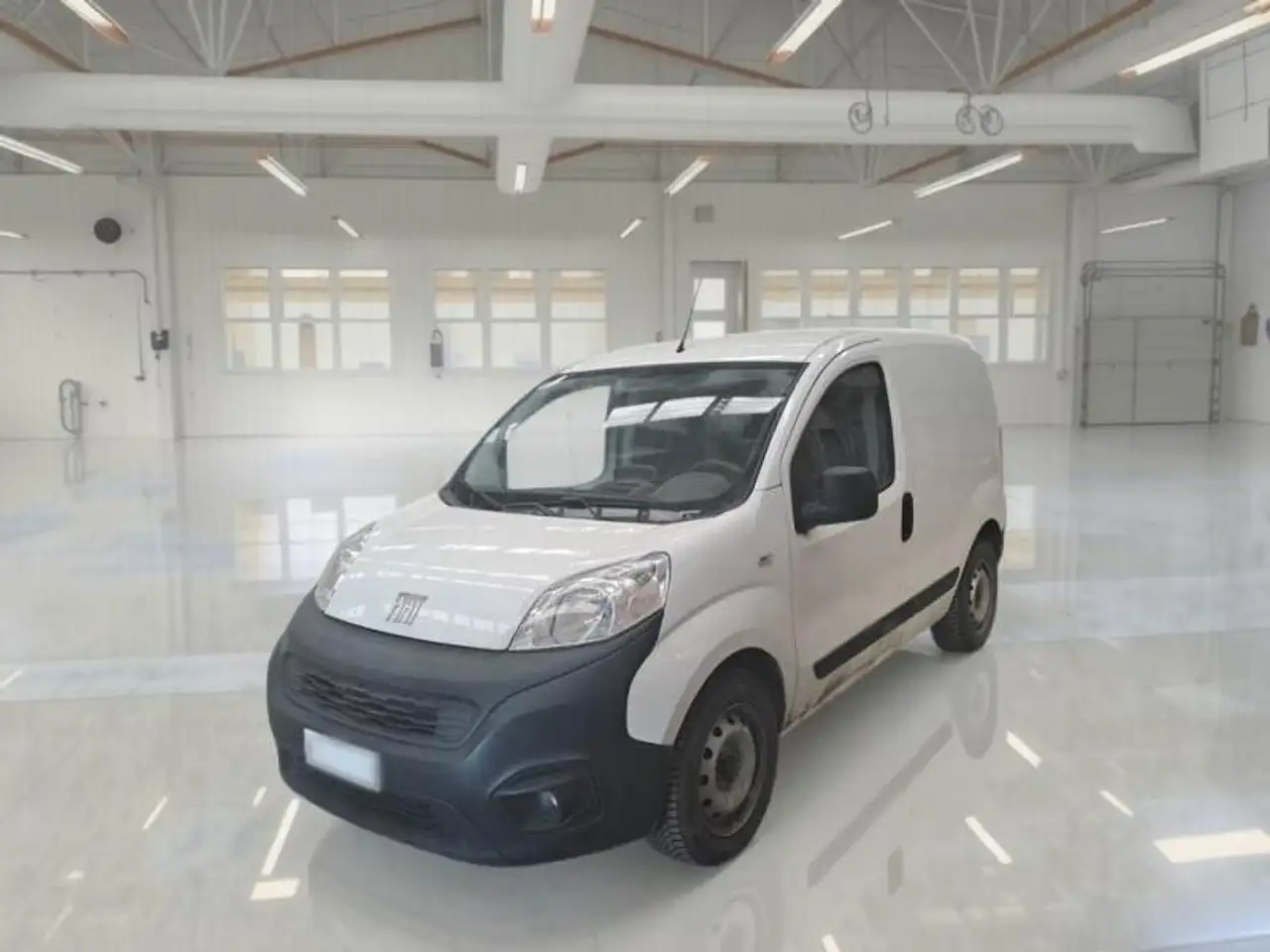 Fiat Fiorino Fiorino 1.3 MJT 80CV Cargo — photo 1 of 10