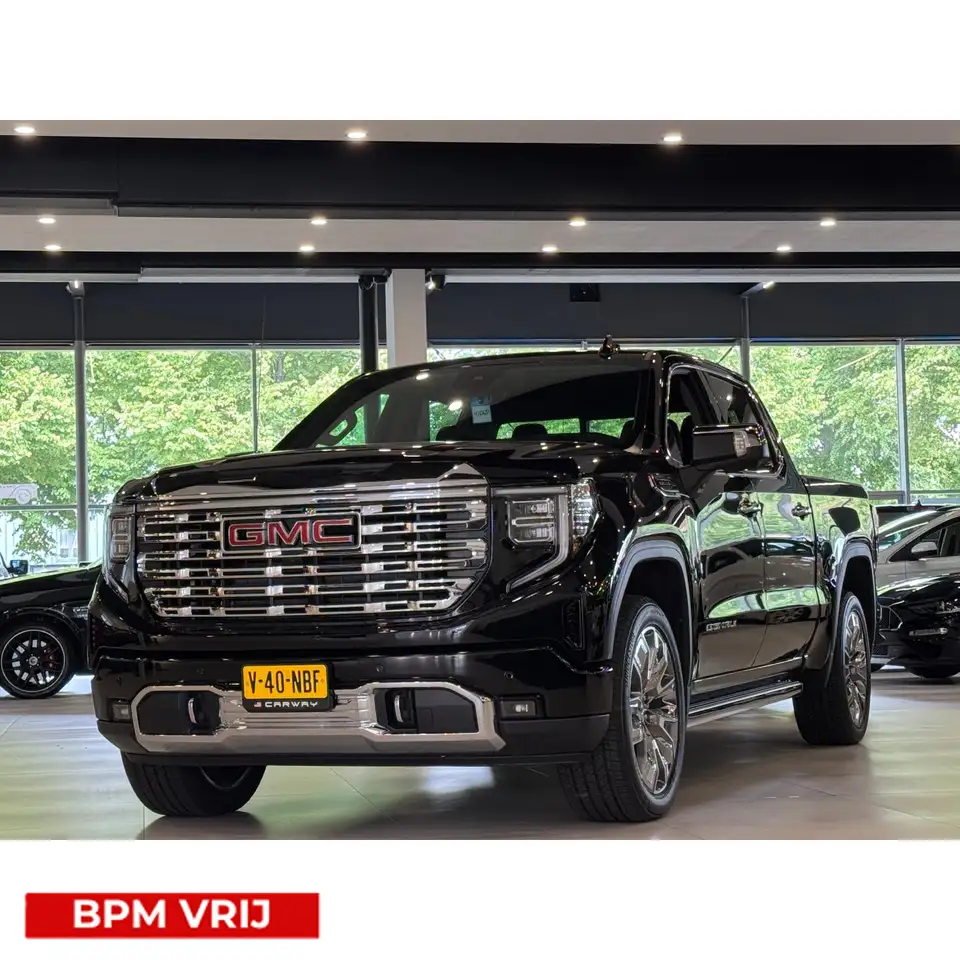 GMC Sierra Denali 6.2 V8 Denali — photo 1 of 15