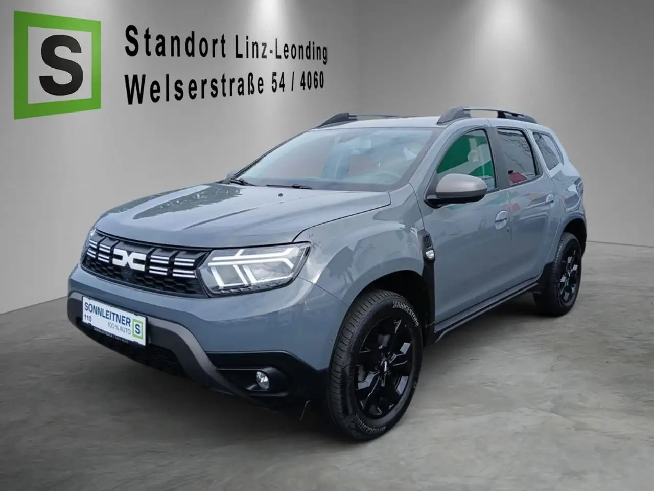 Dacia Duster DUSTER Journey TCe 150 EDC — photo 1 of 14