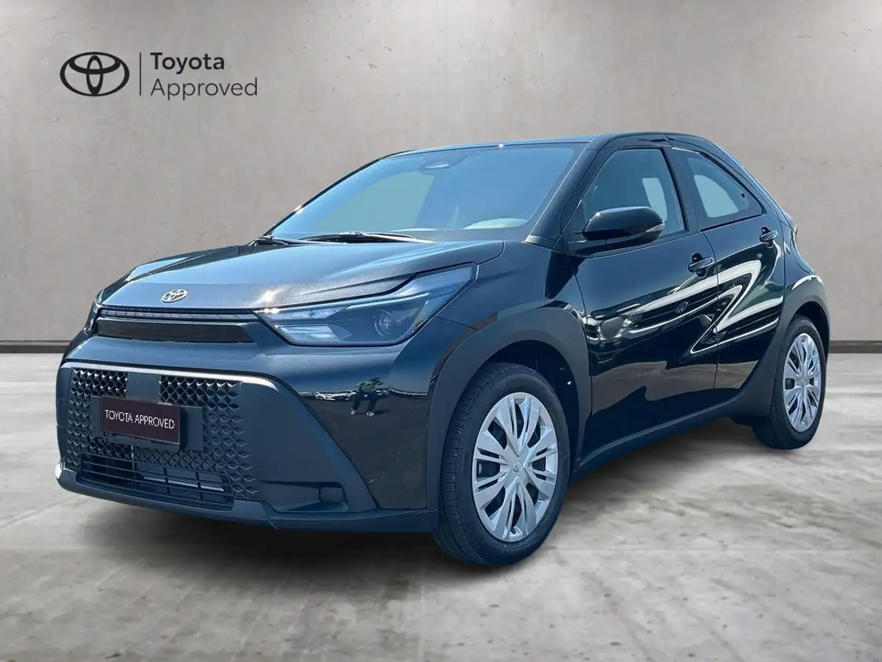 Toyota Aygo X 1.5 Hybrid 115 e-CVT — photo 1 of 9
