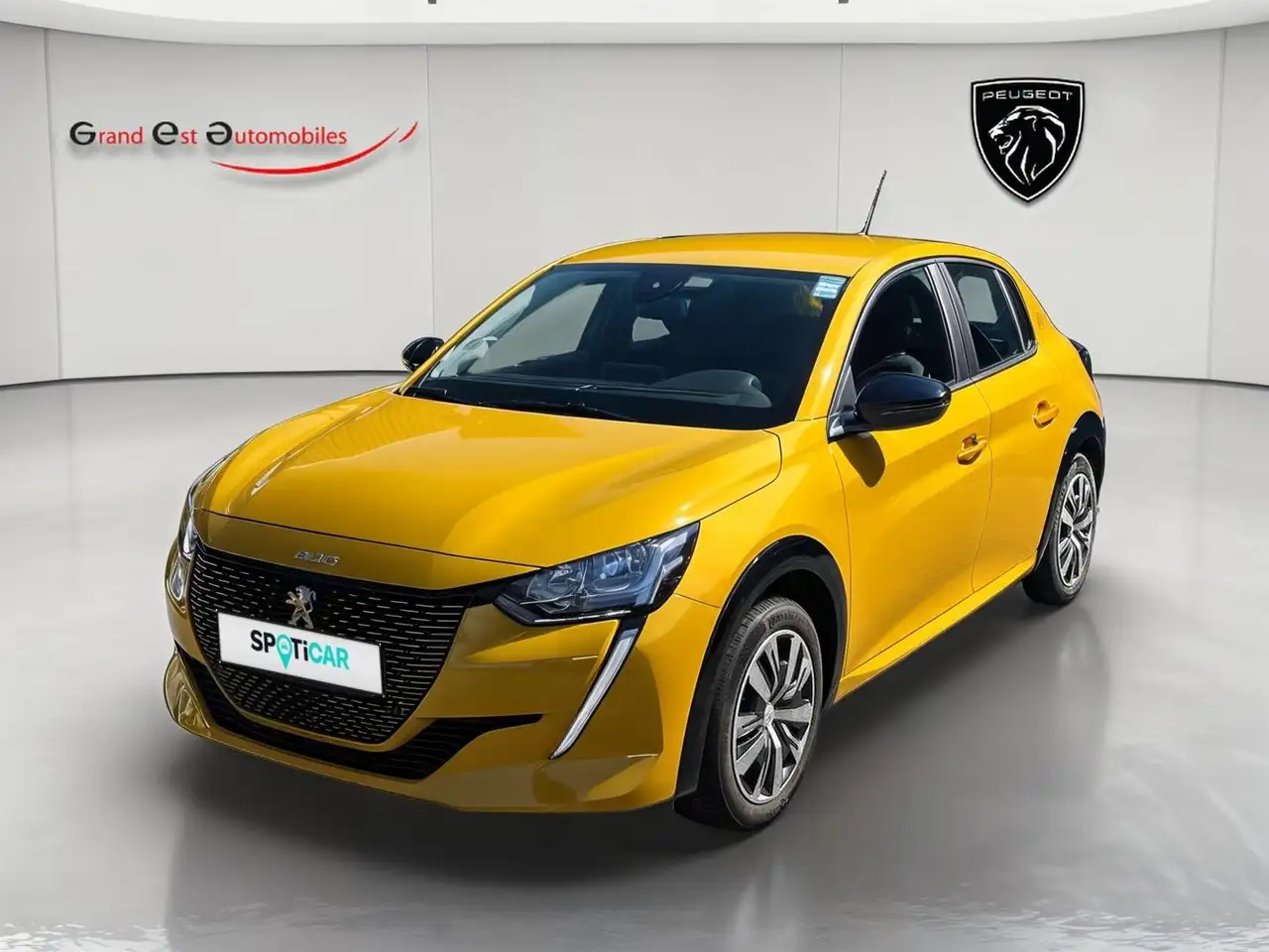 Peugeot e-208 e-208 136ch Like — photo 1 of 20