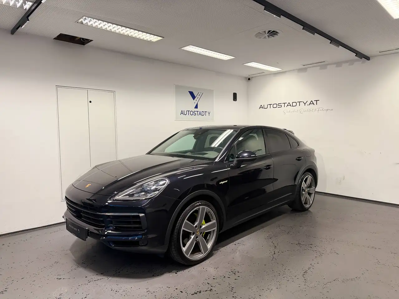 Porsche Cayenne E-Hybrid Coupe * Erstbesitz* Pano * Luft * HuD* — photo 1 of 35