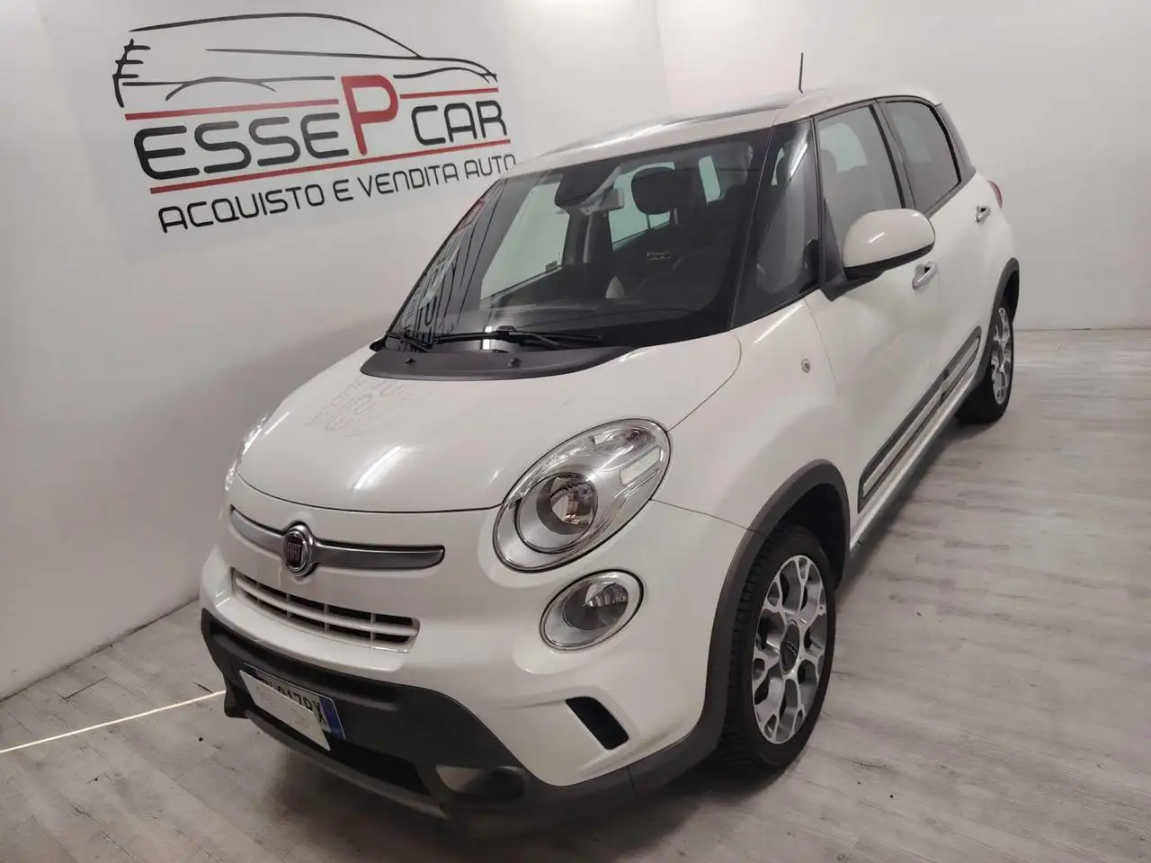 Fiat 500L 1.3 Multijet 95 CV Lounge — photo 1 of 7