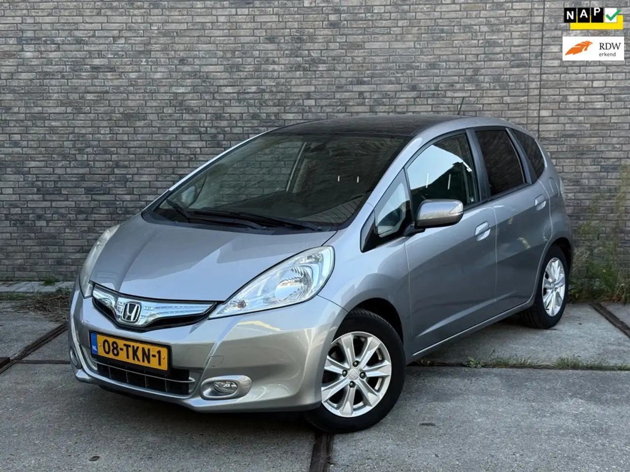 Honda Jazz 1.4 Hybrid Elegance Automaat Panoramadak — photo 1 of 11