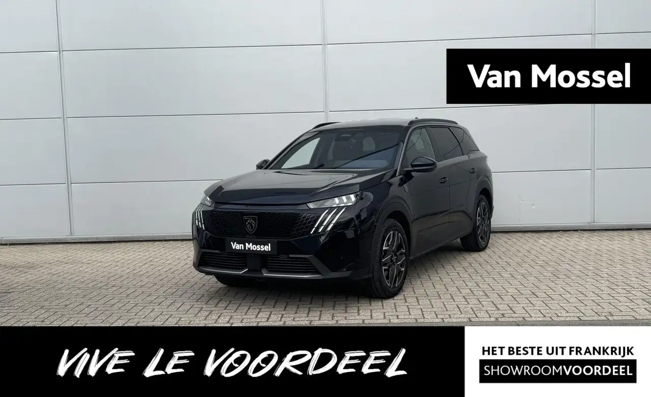 Peugeot 5008 1.2 Hybrid 145 GT 7p — photo 1 of 24
