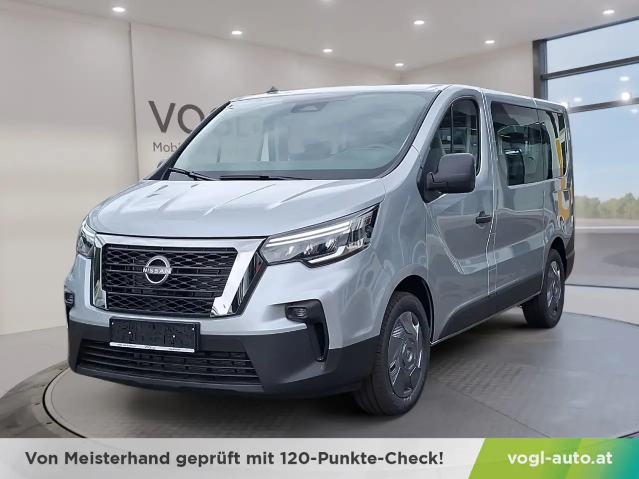 Nissan Primastar Acenta L1H1 dCi 150PS 9-Sitzer — photo 1 of 19