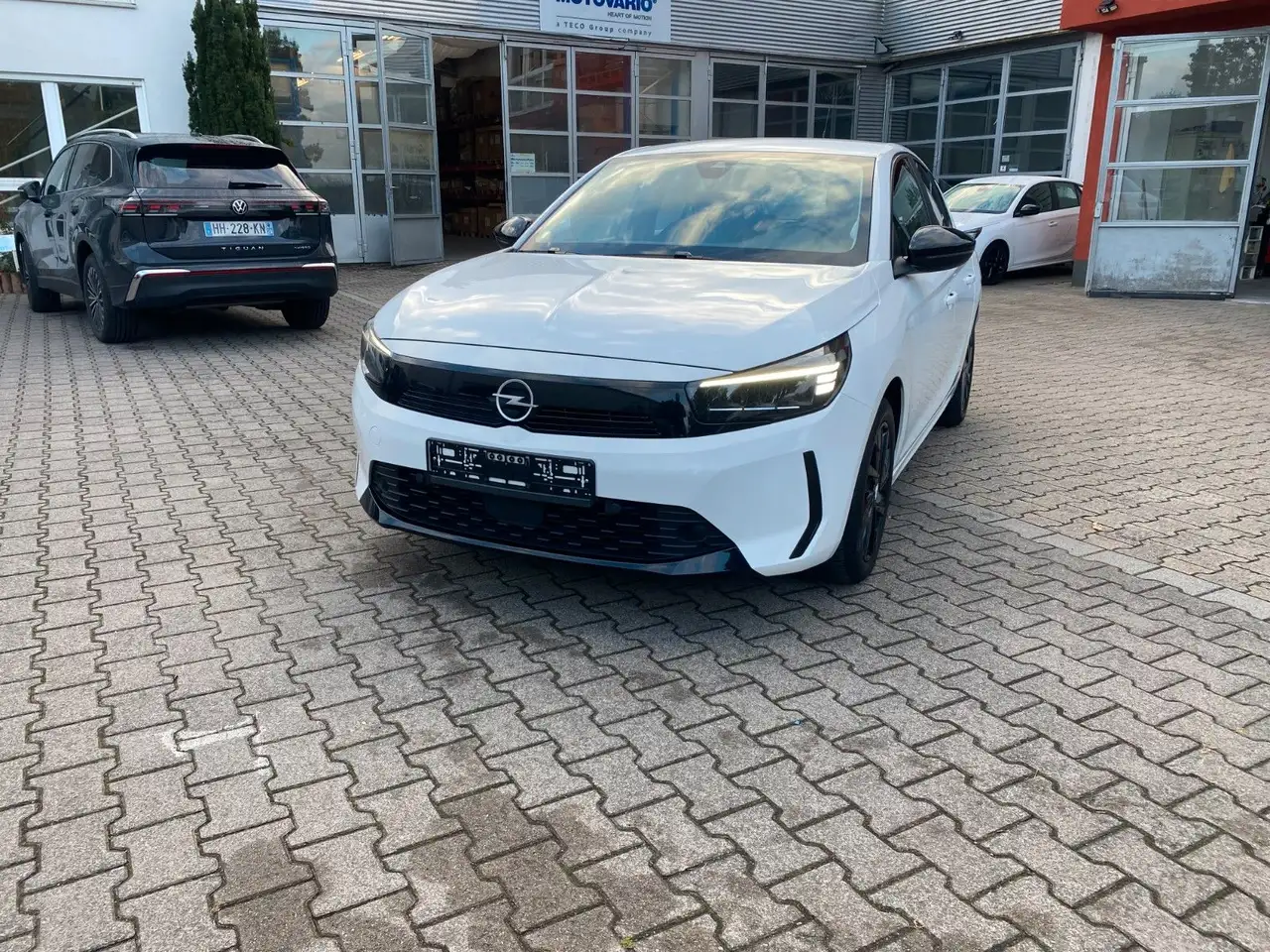Opel Corsa F Edition/PDC/Klima/SHZ/Lenkradheizung — photo 1 of 21