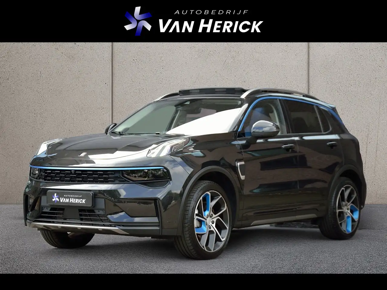 Lynk & Co 01 1.5 Plug-in Hybrid | Panoramadak | 360 Camera | Ca — photo 1 of 24