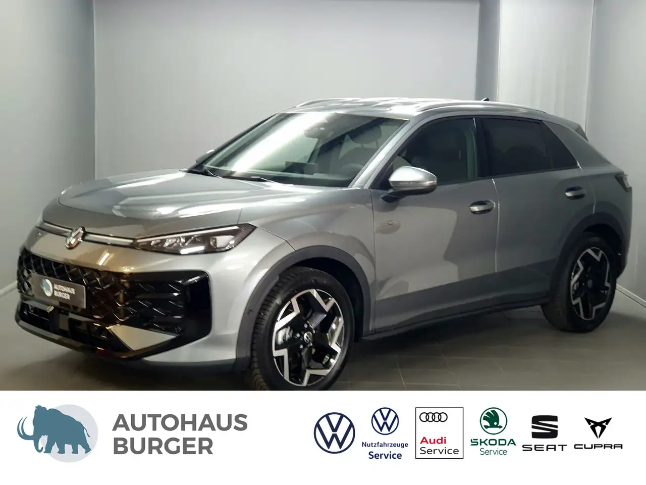 Volkswagen T-Roc "R-Line" 1.5 l eTSI OPF *DAB/ACC/SHZ* (Ulm) — photo 1 of 16