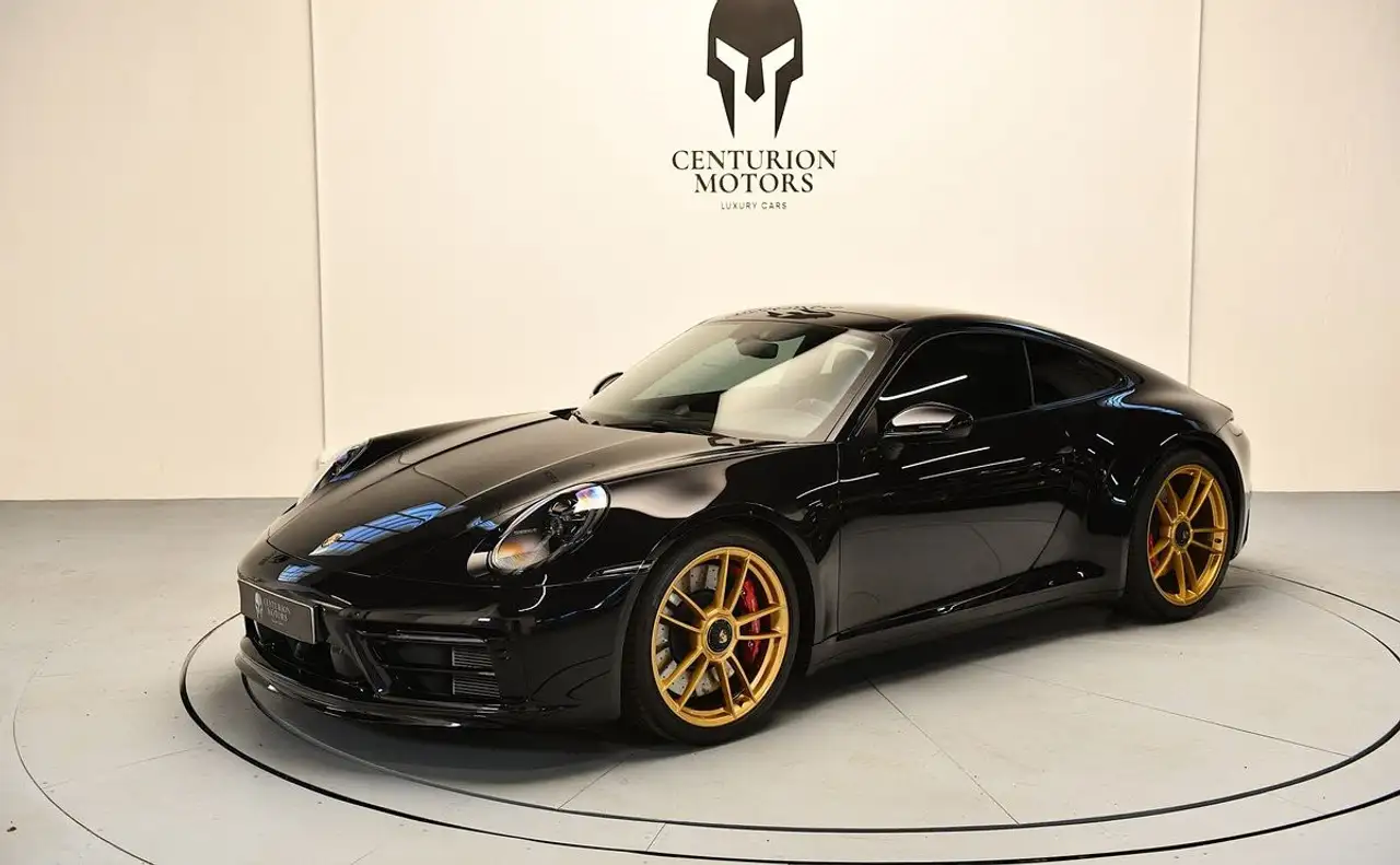 Porsche 992 992 carrera 4 gts — photo 1 of 15