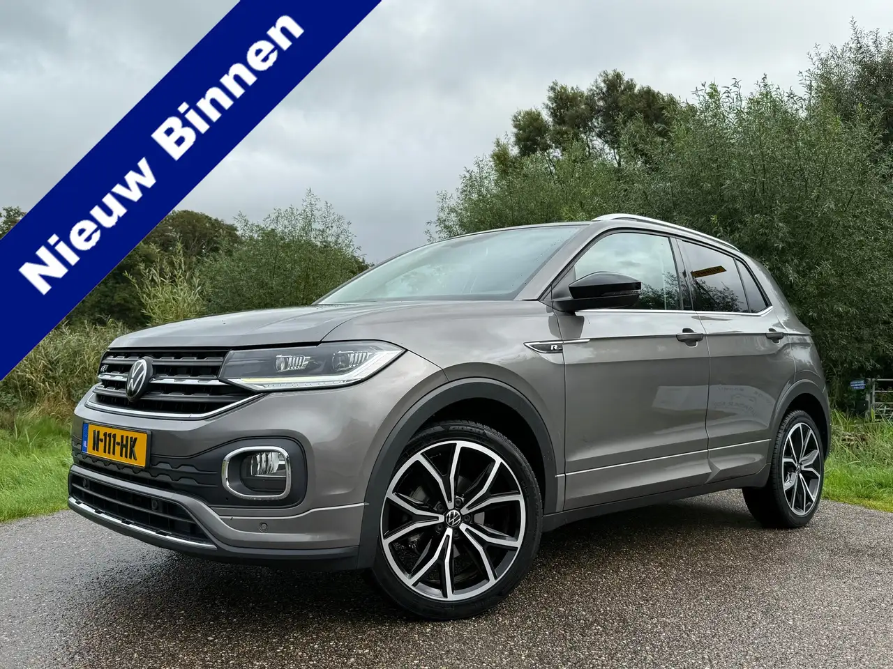 Volkswagen T-Cross 1.0 TSI R-Line Automaat / Camera / Apple CarPlay-A — photo 1 of 31