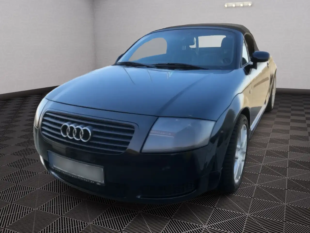 Audi Coupe TT ROADSTER 1,8 T 132 KW — photo 1 of 8
