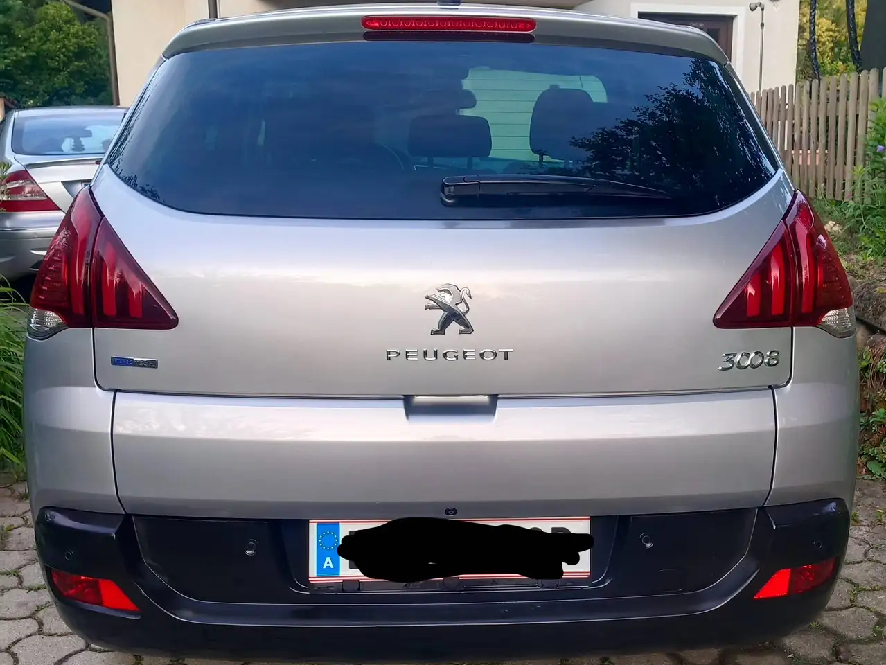 Peugeot 3008 3008 1,2 PureTech 130 S — photo 1 of 9