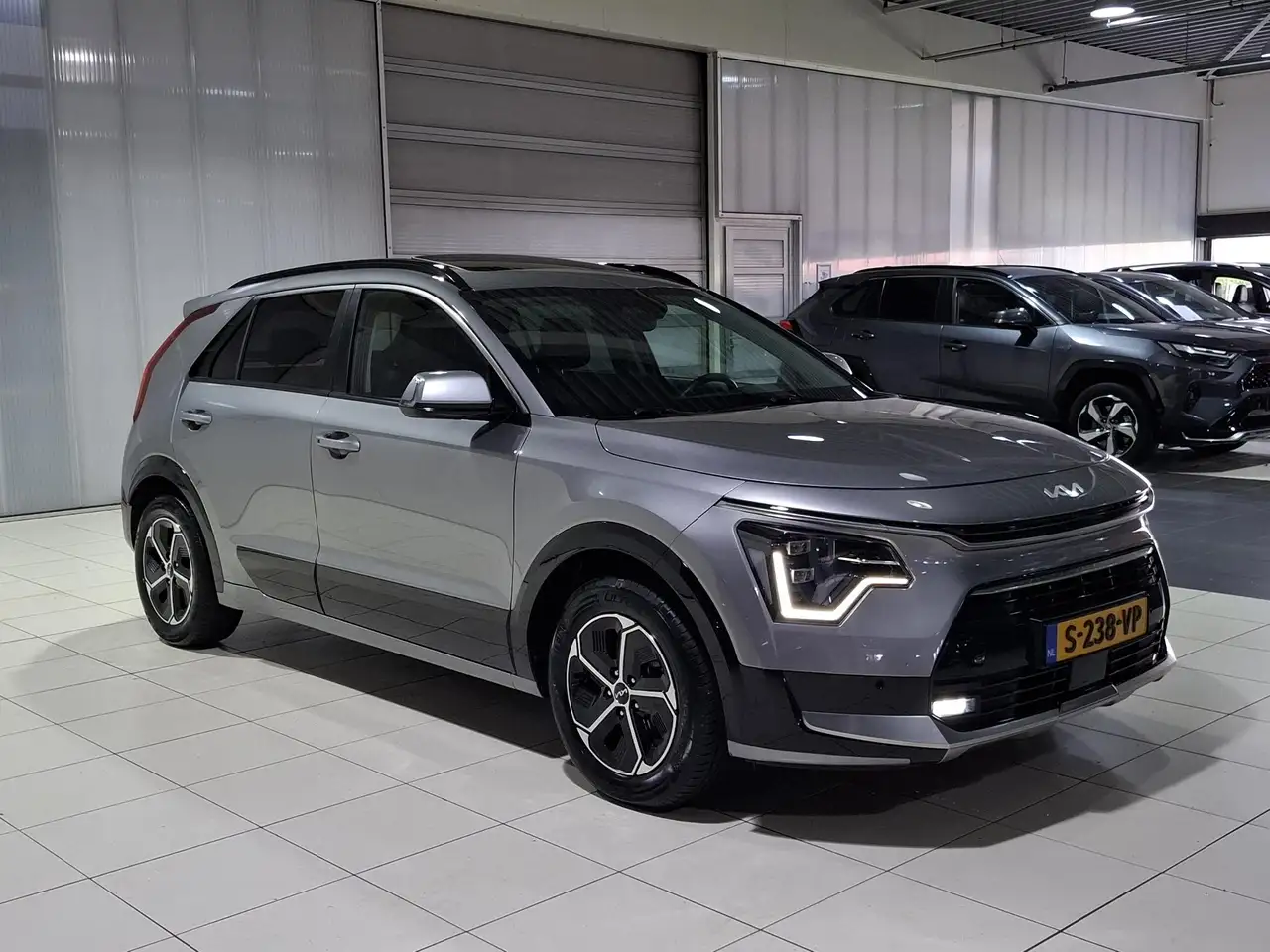 2023 Kia Niro 1.6 GDi Hybrid DynamicPlusLine Trekhaak, Stoel en, photograph 3