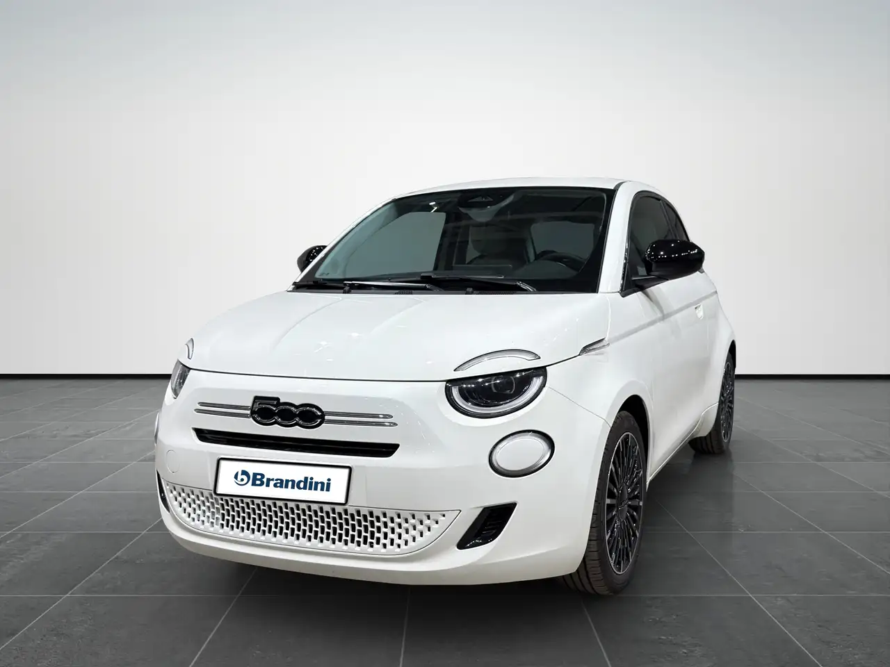 Fiat 500 1.0 Hybrid Icon — photo 1 of 15