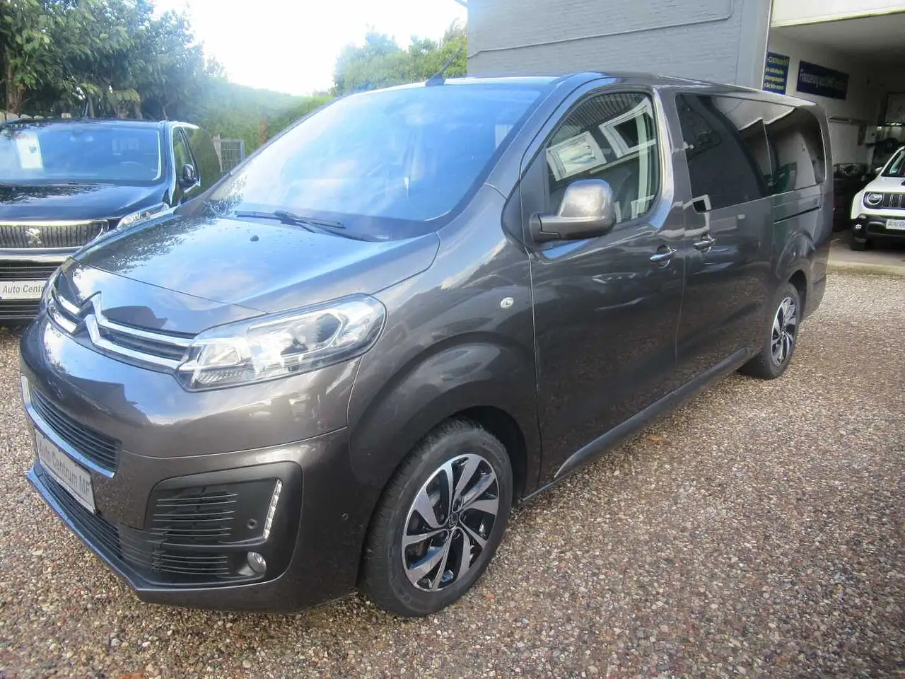 Citroen Spacetourer XL Business Lounge — photo 1 of 21