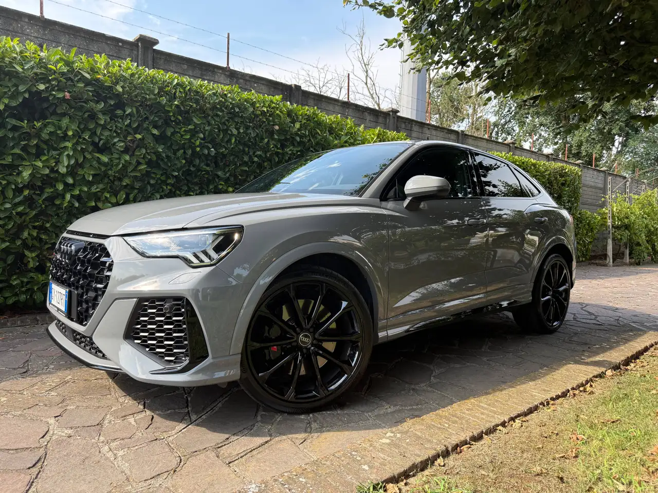 Audi RS Q3 Q3 I 2019 Sportback Sportback 2.5 quattro s-tronic — photo 1 of 11