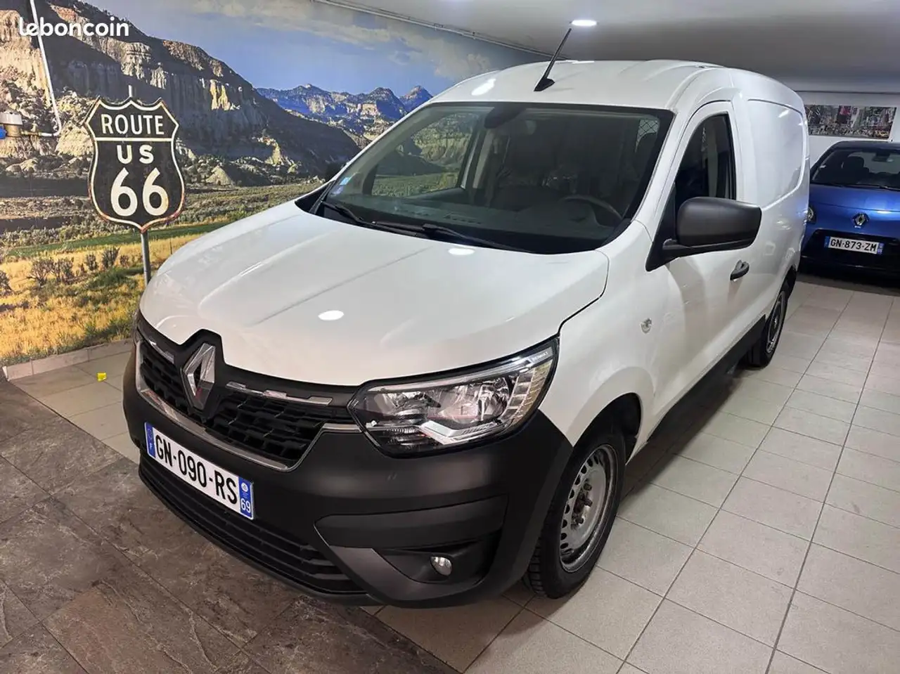 Renault Express camionnette 1.3 tce 100 04-2023 prix ht : 4990 ttc 5990 — photo 1 of 10