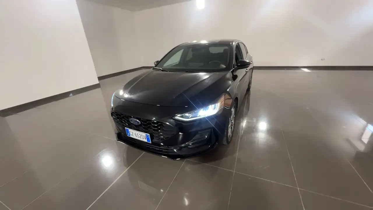 Ford Focus Focus 1.0t ecoboost h ST-Line 155cv powe — photo 1 of 21