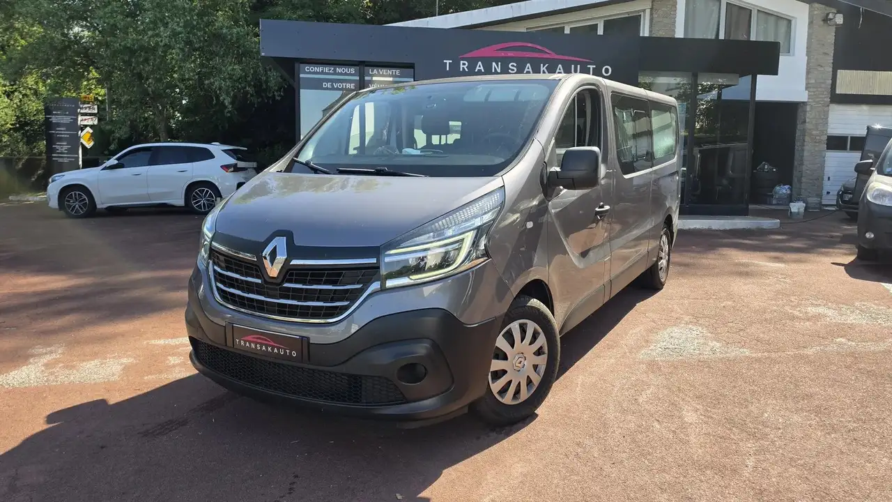 Renault Trafic L2H1 2L 3t 9 ZEN — photo 1 of 37