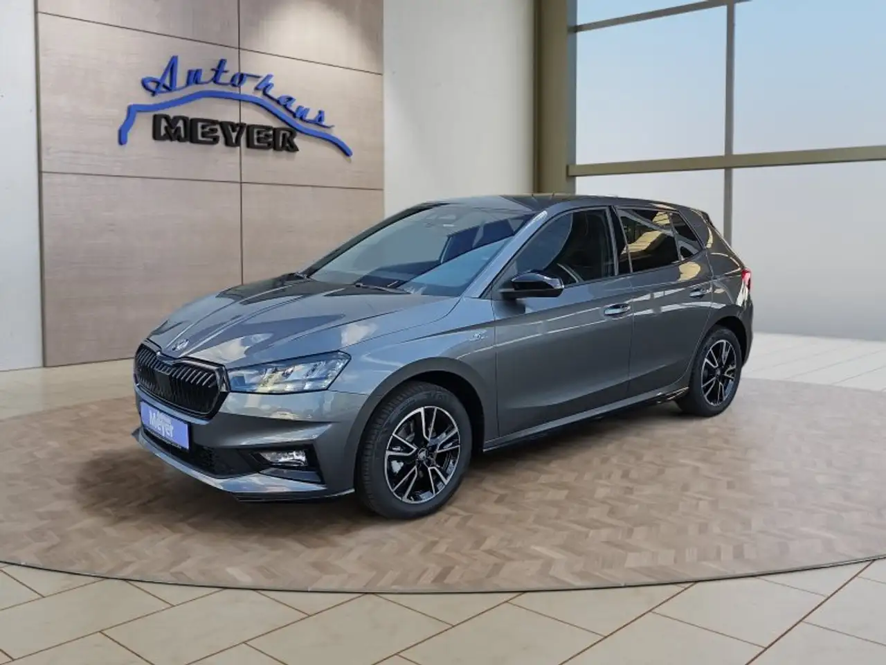 Skoda Fabia Monte Carlo 1,0TSI DSG 5*J.Gar/LED/Winterp/Temp. — photo 1 of 40
