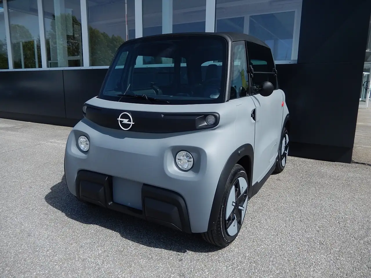 Opel Sonstige Rocks-e GS — photo 1 of 13