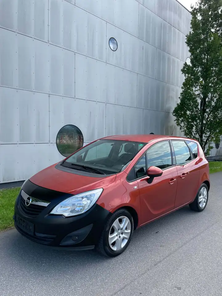 Opel Meriva 1,4 Design Edition *Nur an Gewerbetreibende* — photo 1 of 9