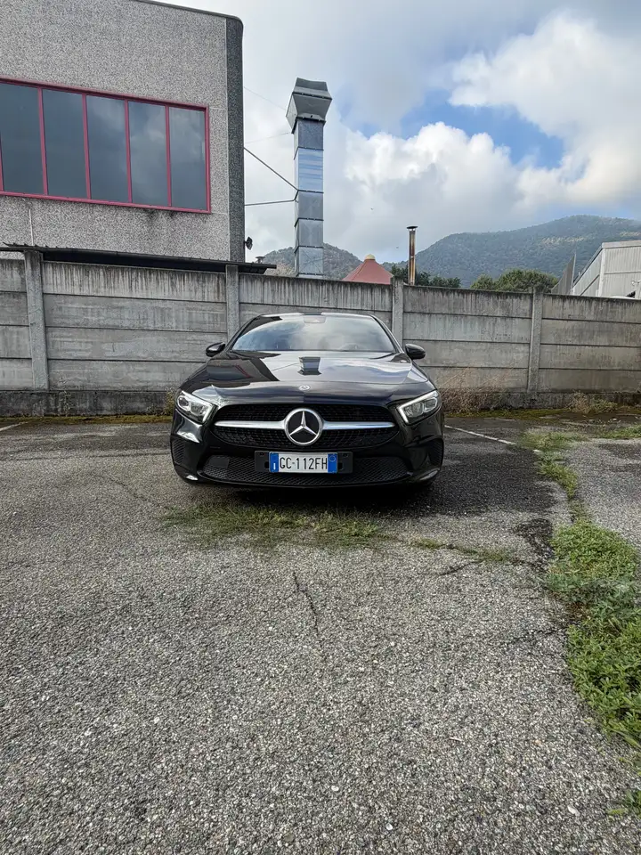 Mercedes-Benz A 180 Classe A - W177 2018 d Sport auto — photo 1 of 7