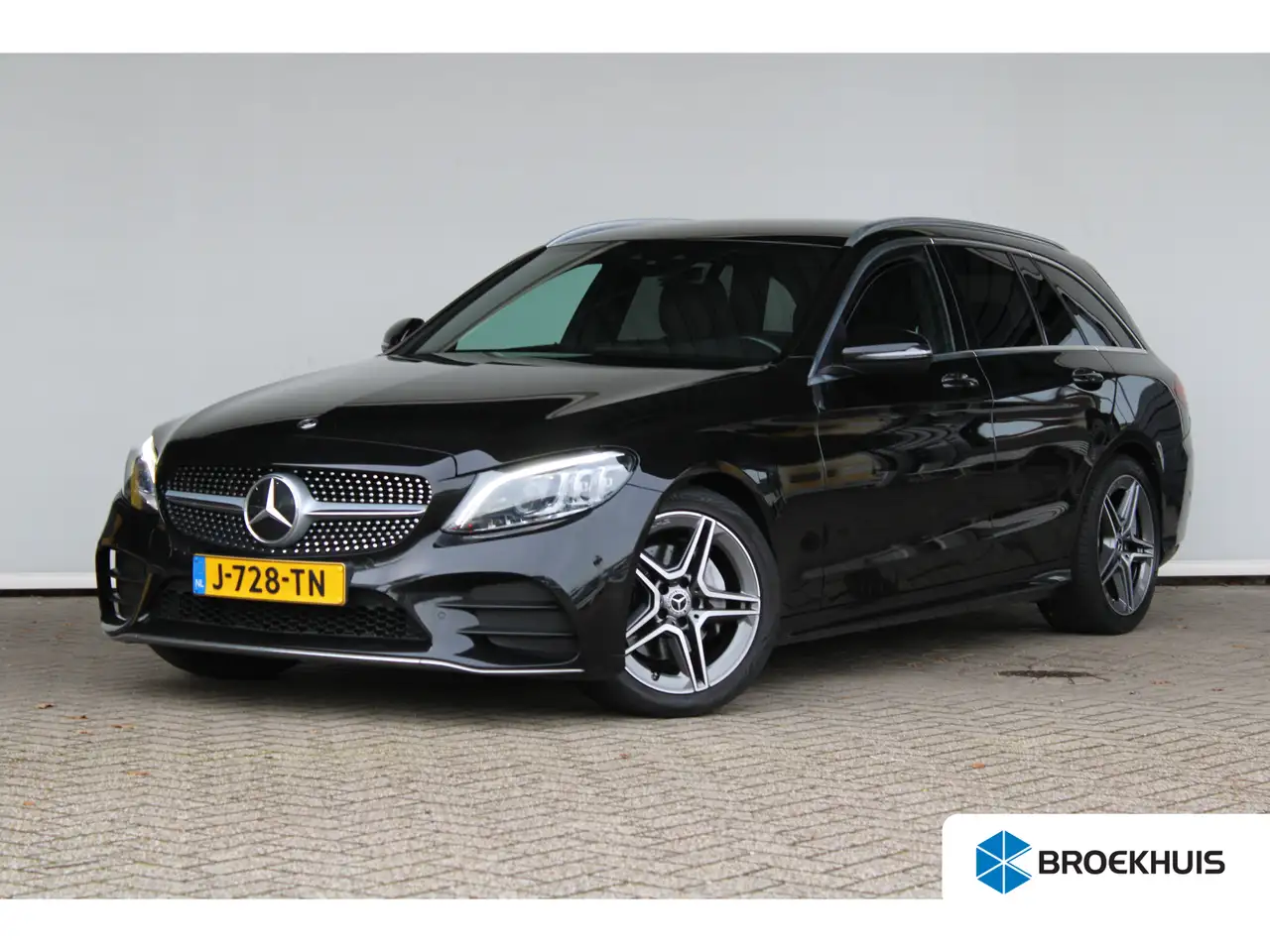 Mercedes-Benz C 180 Estate Business Solution AMG | 18 inch Lichtmetale — photo 1 of 34