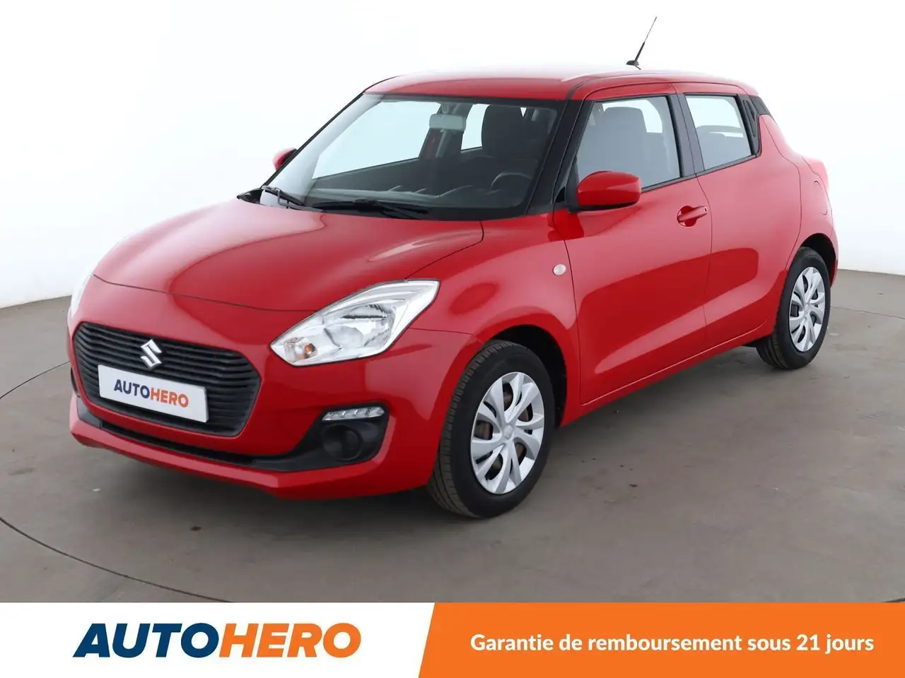Suzuki Swift 1.2 DualJet Avantage — photo 1 of 30