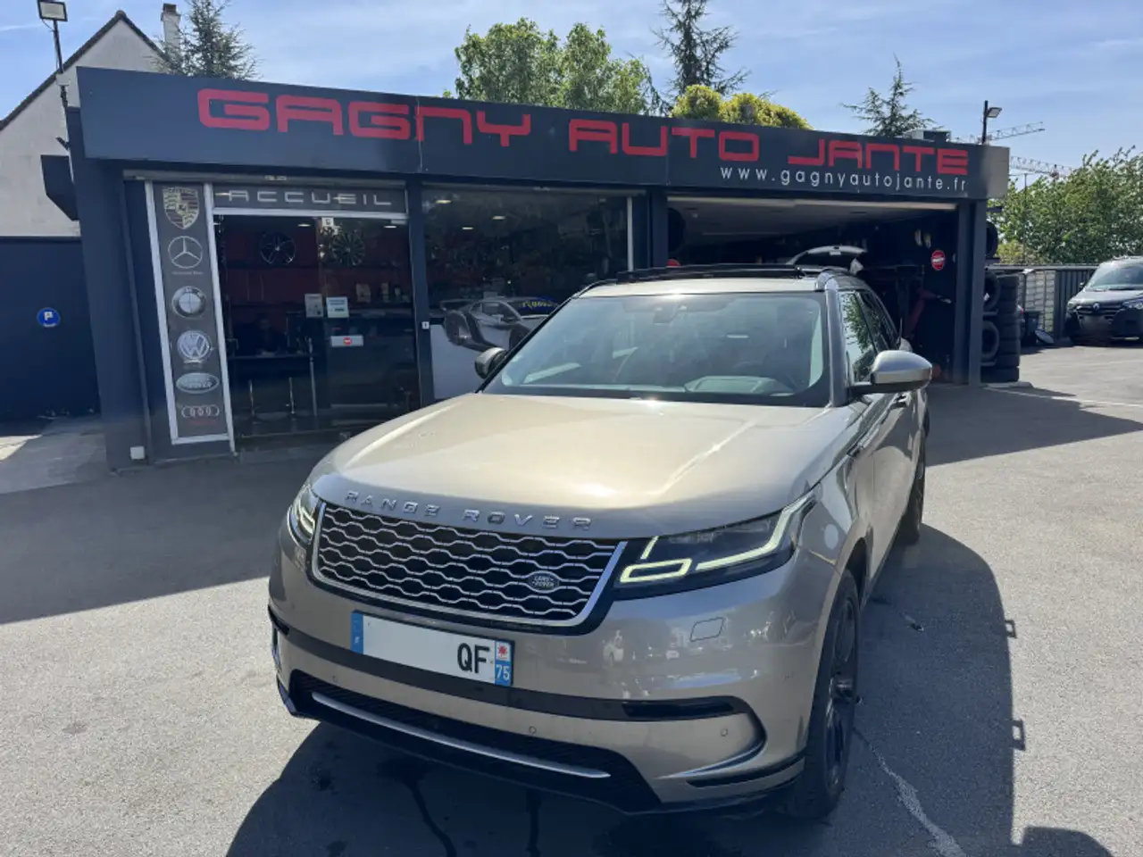 Land Rover Range Rover Velar 2.0D 180CH SE AWD BVA 1ERE MAIN — photo 1 of 20