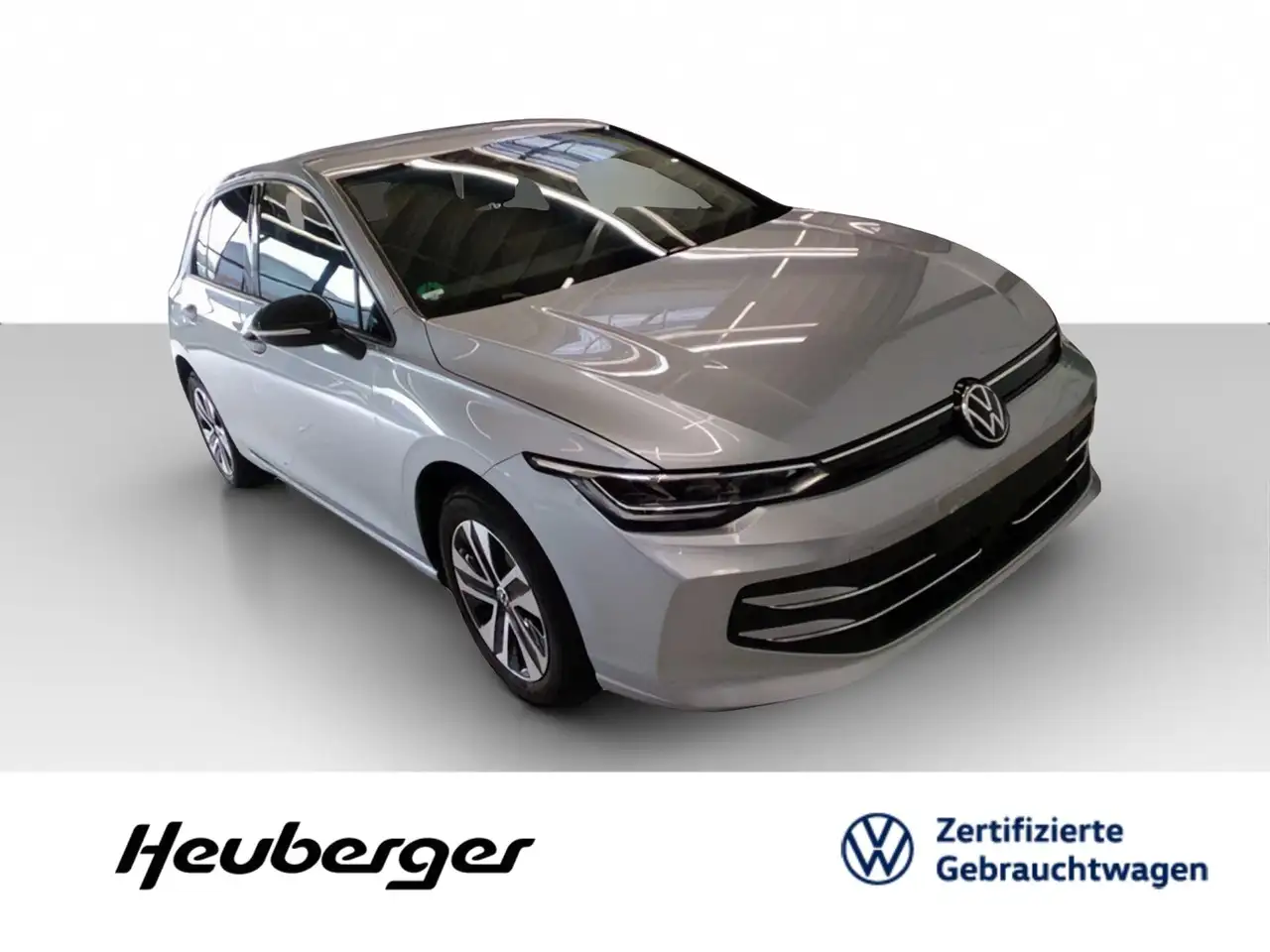 Volkswagen Golf VIII 1.5 TSI DSG Energy, ACC, LED, R. Kamera — photo 1 of 6