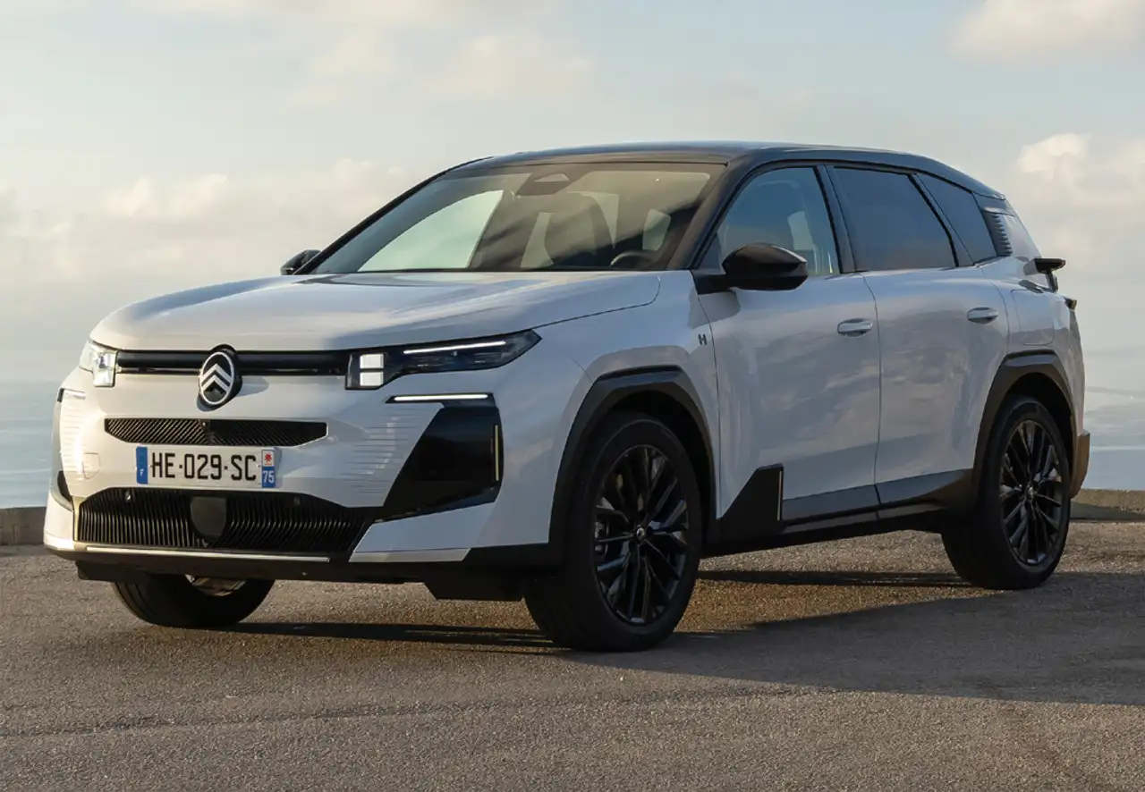 Citroen C5 Aircross BlueHDi S&S Feel EAT8 130 — photo 1 of 33