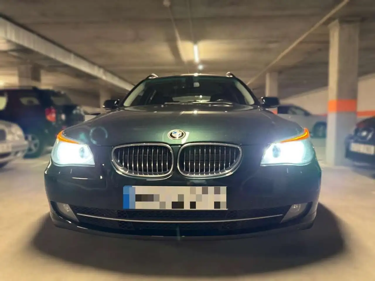 BMW 530 530d Touring Aut. — photo 1 of 27