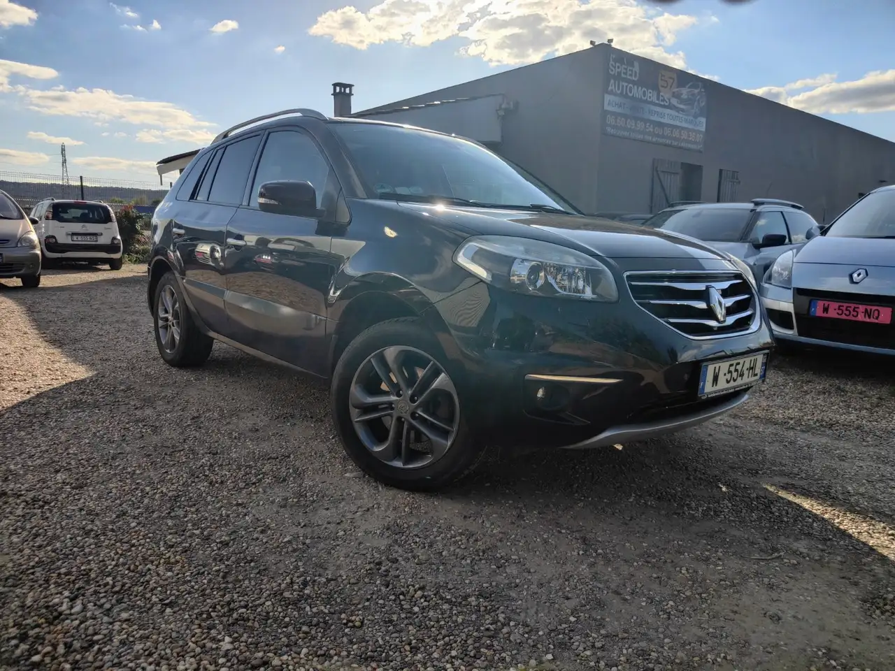Renault Koleos Exception — photo 1 of 10