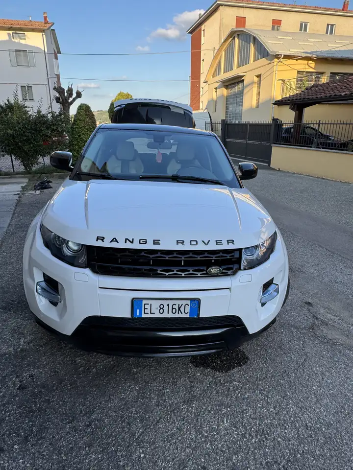 Land Rover Range Rover Evoque 5p 2.2 sd4 Dynamic 190cv — photo 1 of 14
