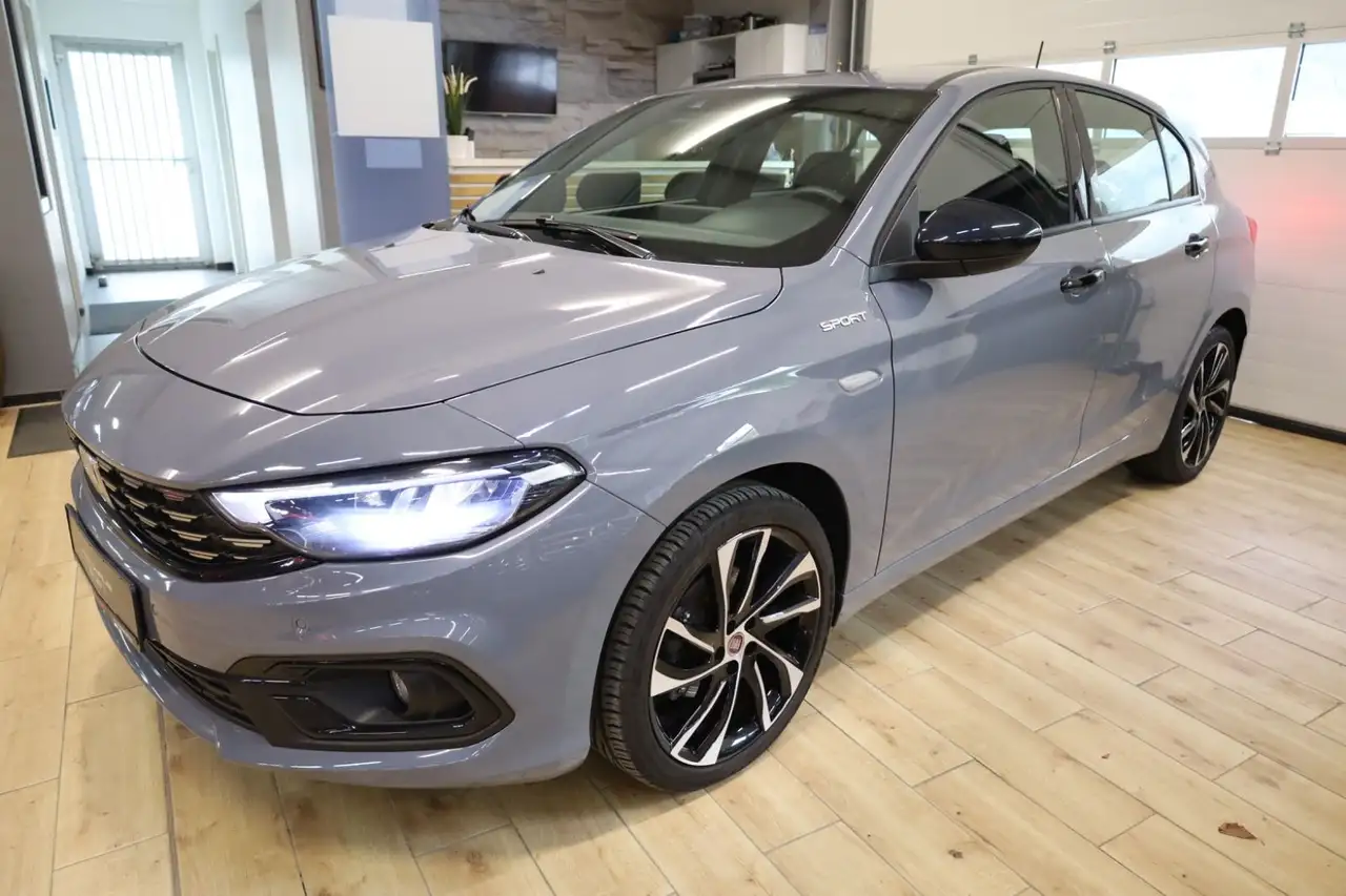Fiat Tipo City Sport/Kamera/Tempomat/DAB/LED — photo 1 of 22