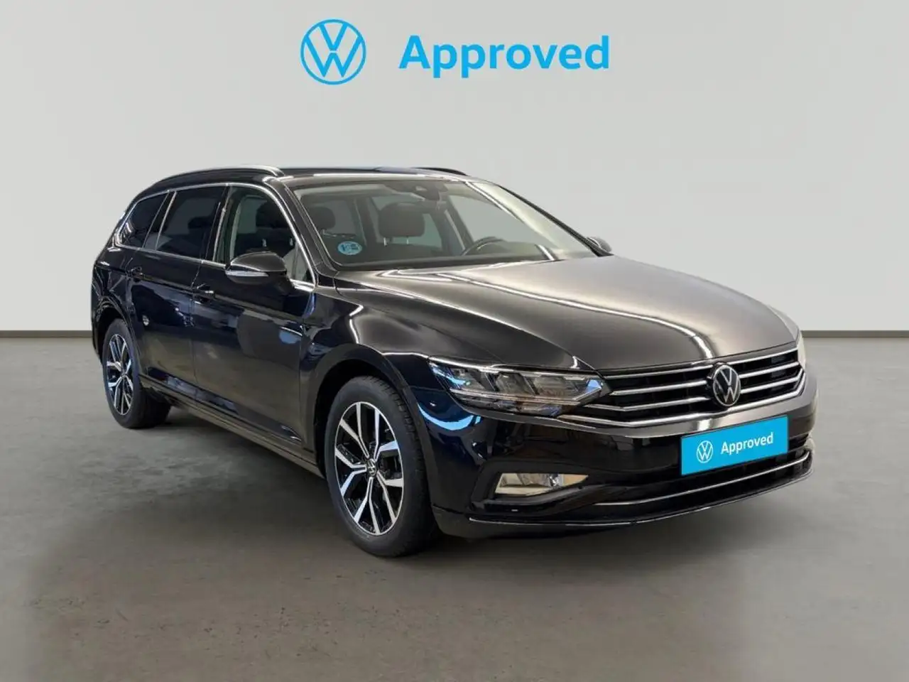 Volkswagen Passat Variant 2.0TDI EVO Executive 90kW DSG7 — photo 1 of 15