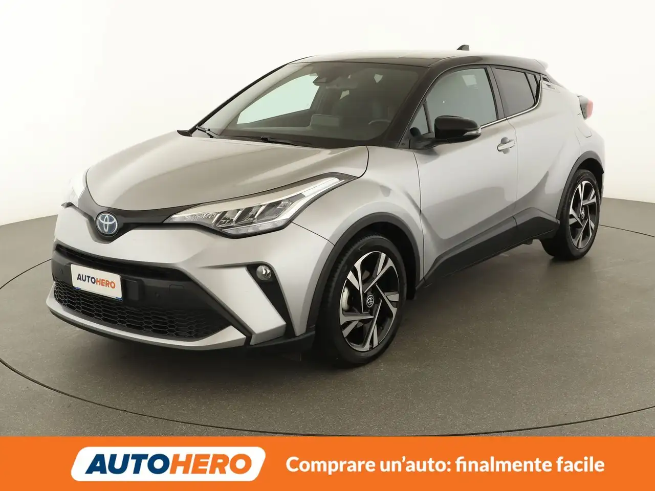 Toyota C-HR 2.0 Hybrid Trend — photo 1 of 28