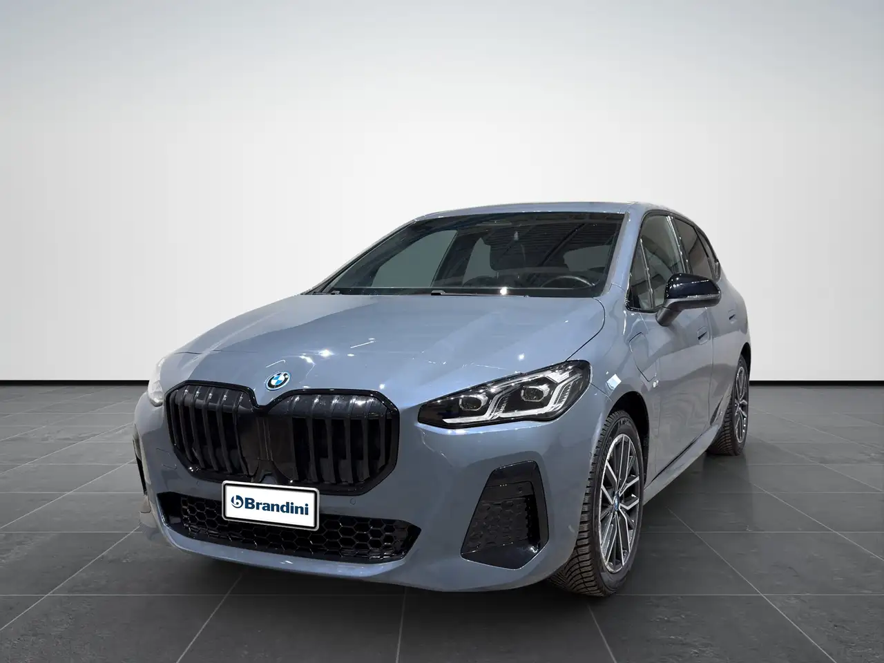 BMW 225 e xdrive Msport auto Active Tourer — photo 1 of 15